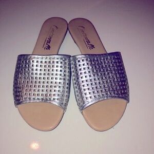 Lintervalle.  Leather metallic loafers